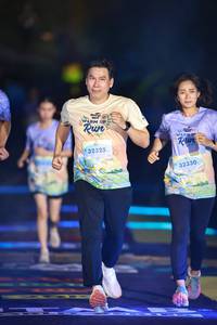 BIB: 
                            <button type="button" onclick="openModal(25219243)" class="btn btn-primary btn-sm float-right btn-popup" data-toggle="modal" data-target=".modal-high-quality">
                        <i class="fas fa-shopping-cart"></i> Add to Cart
                    </button>
                                            <button type="button" onclick="isThisMe(25219243, true)" class="btn btn-success btn-sm float-right btn-popup btn-isme hidden" data-toggle="tooltip" data-placement="bottom" title="นี่คือรูปของคุณใช่ไหม คลิกที่นี่เพื่อเอาเข้าอัลบั้ม">
                        <i class="fas fa-plus"></i> Add to album
                    </button>
                    <button type="button" onclick="isThisMe(25219243, false)" class="btn btn-warning btn-sm float-right btn-popup btn-isnotme hidden">
                        <i class="fas fa-ban"></i> Remove from album
                    </button>